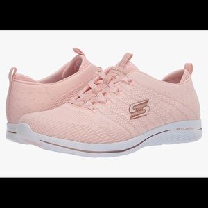 Women's Fashion Sneaker w56 size 8